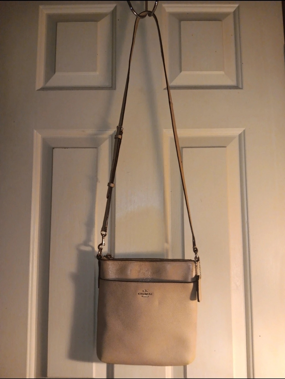 Coach Beige/Taupe Crossgrain Leather Crossbody Swing Pack